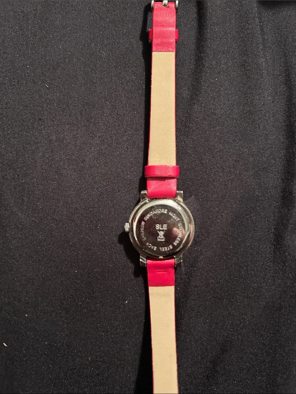N/A sleek watch